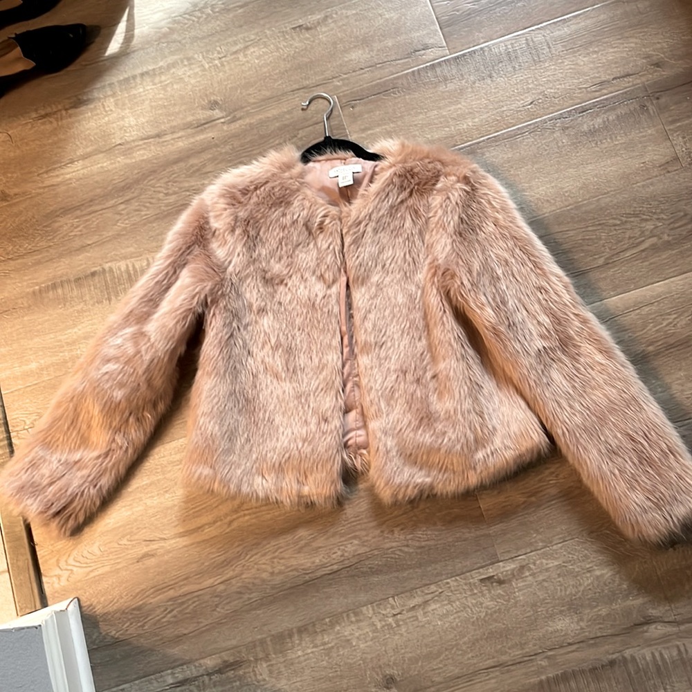 Faux Fur PINK crop jacket, size medium.